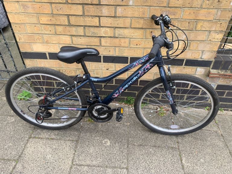 Small child bike apollo