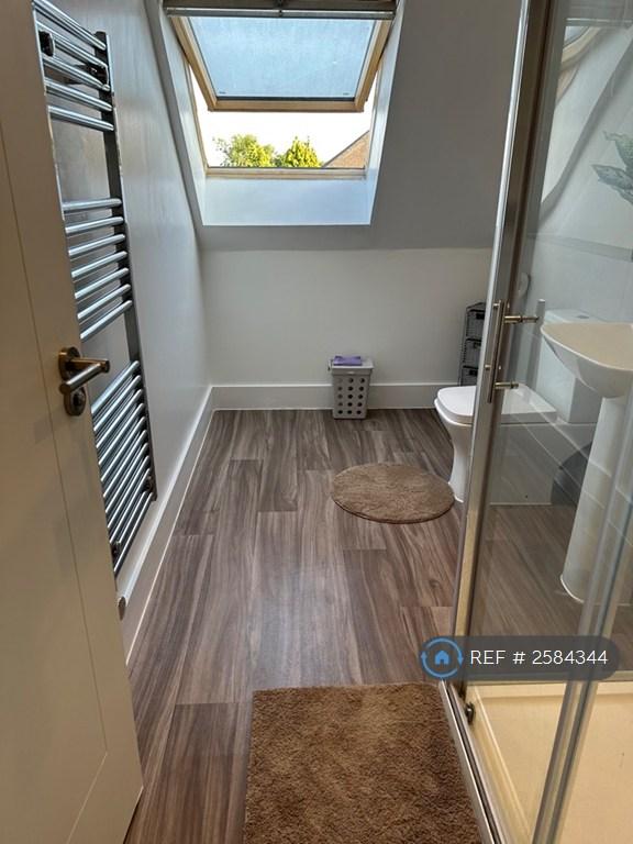 1 bedroom in Farnborough, Kent, BR6 (#2584344)