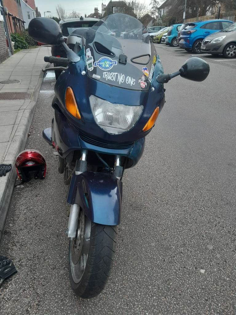 Honda, DEAUVILLE, 2002, 647 (cc)