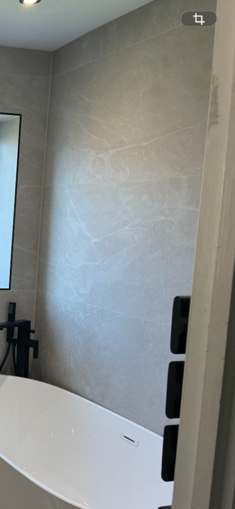 Quality large wall or floor tiles x6 approx 4.5 sq meter 