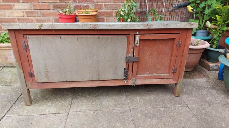 Rabbit Hutch