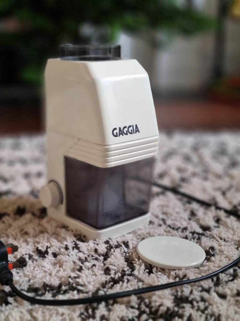 Gaggia MM Coffee Grinder - vintage retro style, great for pourover-style grind