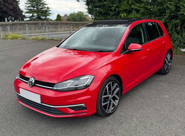 Volkswagen, GOLF, Hatchback, 2017, Semi-Auto, 1498 (cc), 5 doors