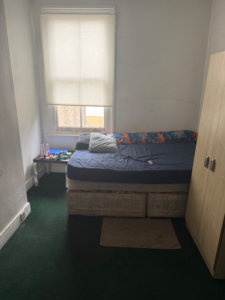 1 double room 