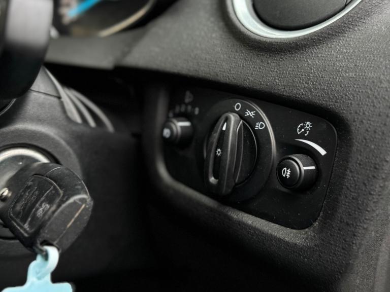 2016 Ford Fiesta 1.25 82 Zetec 5dr HATCHBACK Petrol Manual