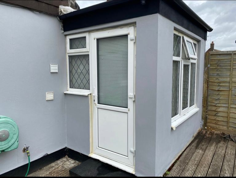 Self Contained Room To Let 