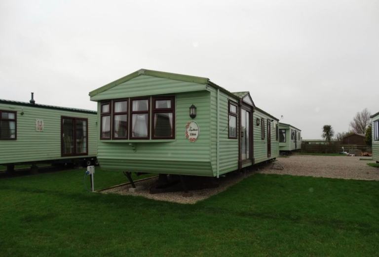Static Caravan Willerby Lyndhurst for sale at Riverview Holiday Park LN4 4PZ