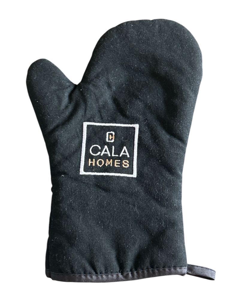 CALA Homes Black Oven Mitt Heat Resistant Oven Glove Kitchen Baking 11x8”