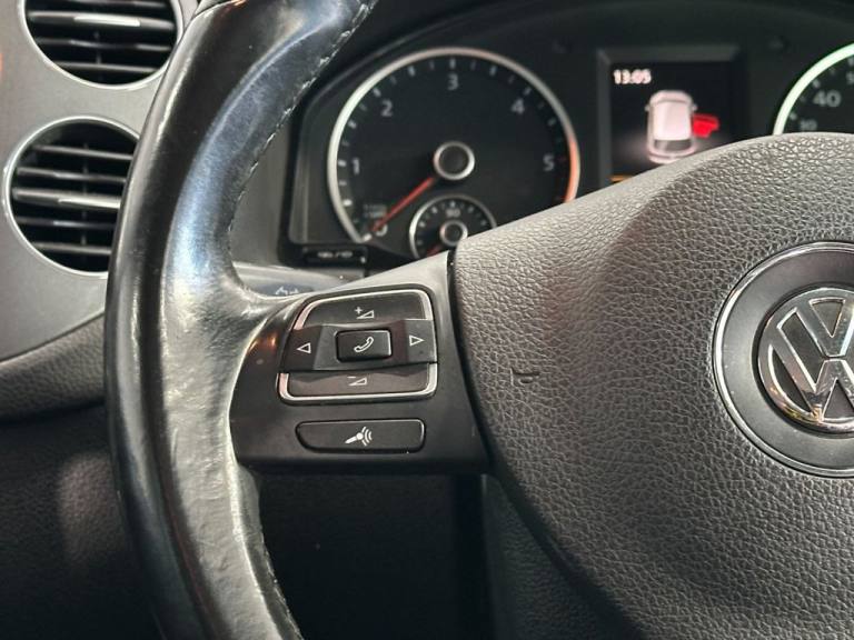 2015 Volkswagen Tiguan 2.0 TDI BlueMotion Tech Match SUV 5dr Diesel Manual 2WD Euro 5 (s/s) (140 ...