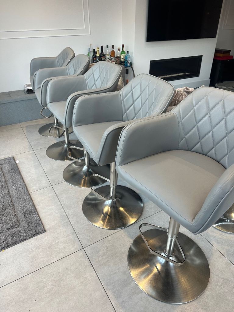 5 Grey bar stools for for sale 53cm x 53cm - length and width. All 5 for sale £200 🤞🏽