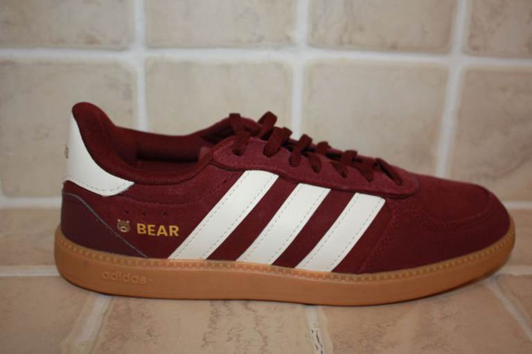 Adidas Breaknet Sleak Custom Bear in Burgundy and White Colourway - Size 4 **New**