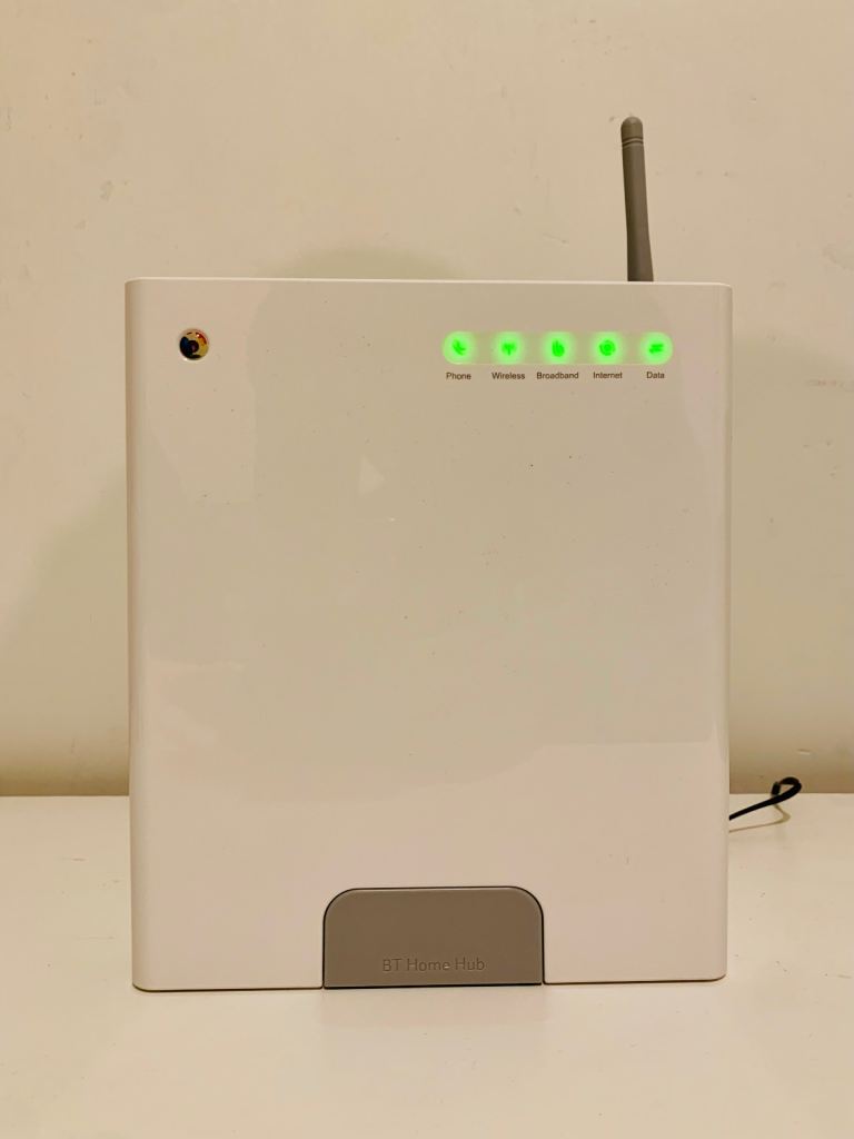 Wifi/Broadband router - BT HOMEHUB