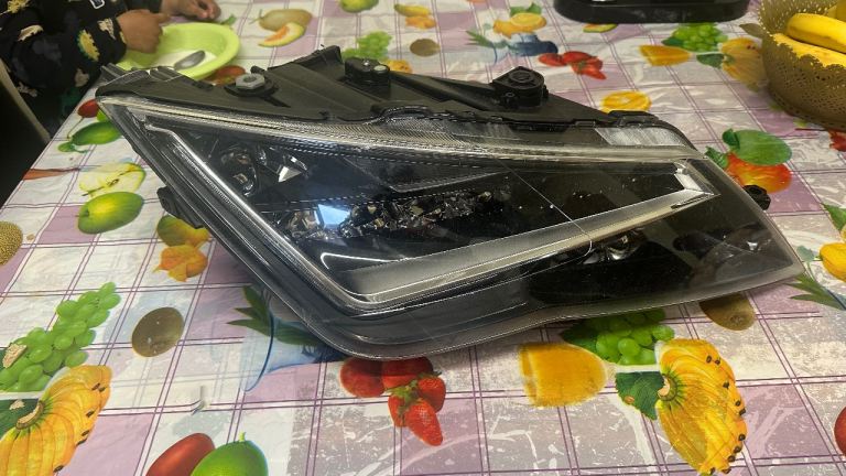 Seat Leon led headlight 