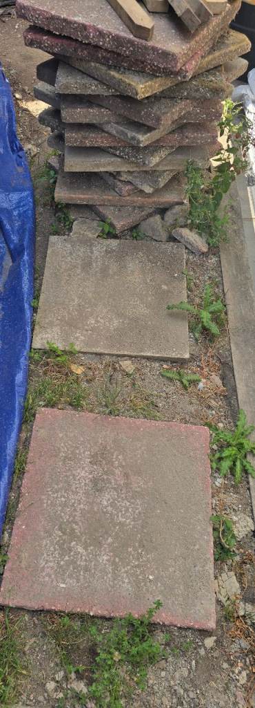 Qty x 22 -Used Concrete Patio Slabs - Mixed Colours