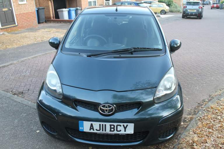 Toyota, AYGO, Hatchback, 2011, Manual, 998 (cc), 5 doors
