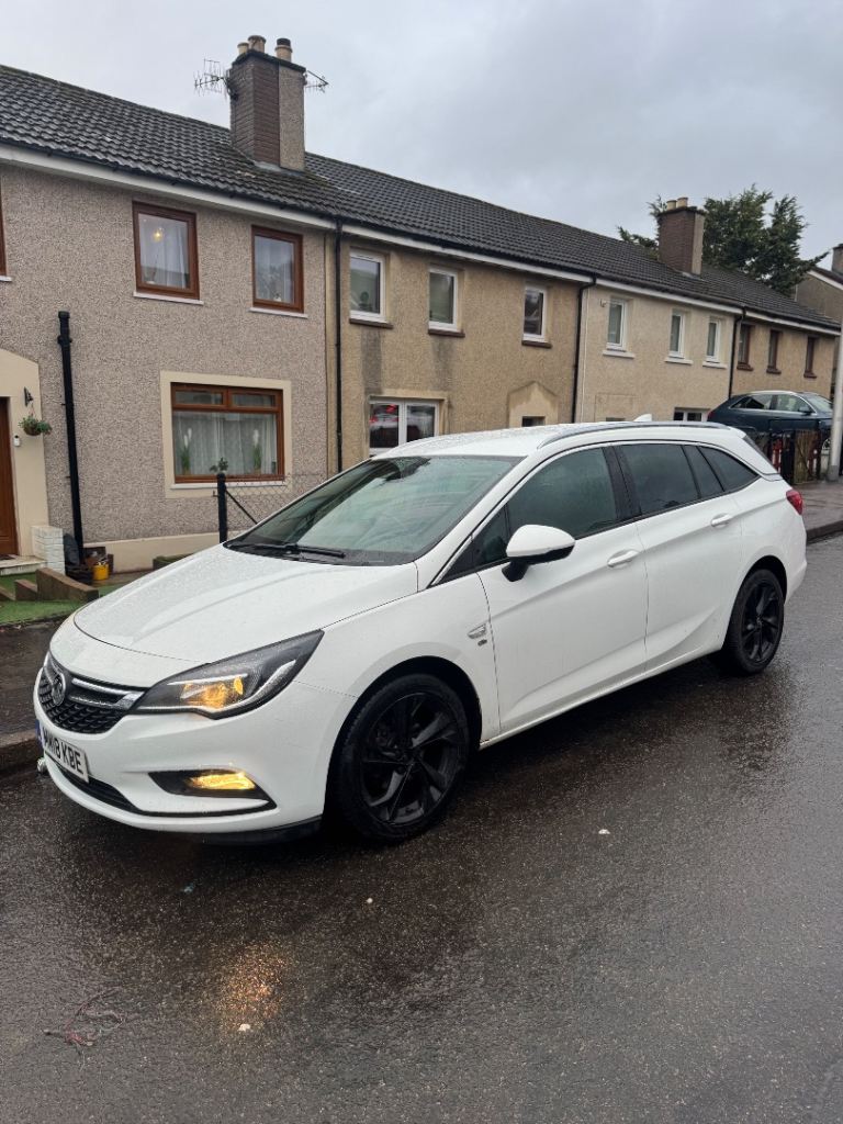 Vauxhall, ASTRA, Estate, 2018, Manual, 1598 (cc), 5 doors