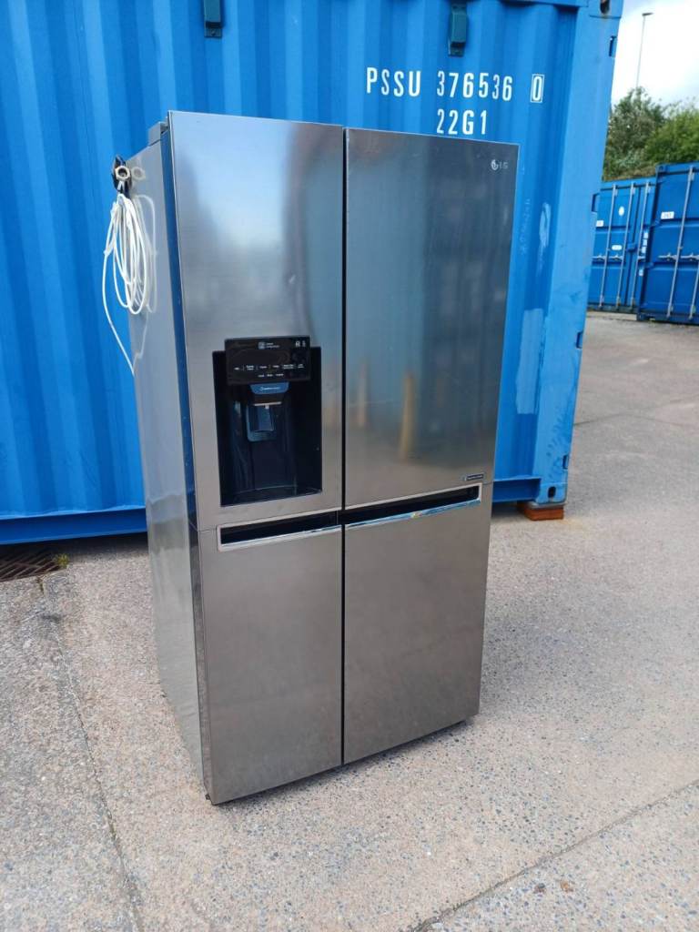 LG American style fridge freezer A+ class Frost free Stainless steel 