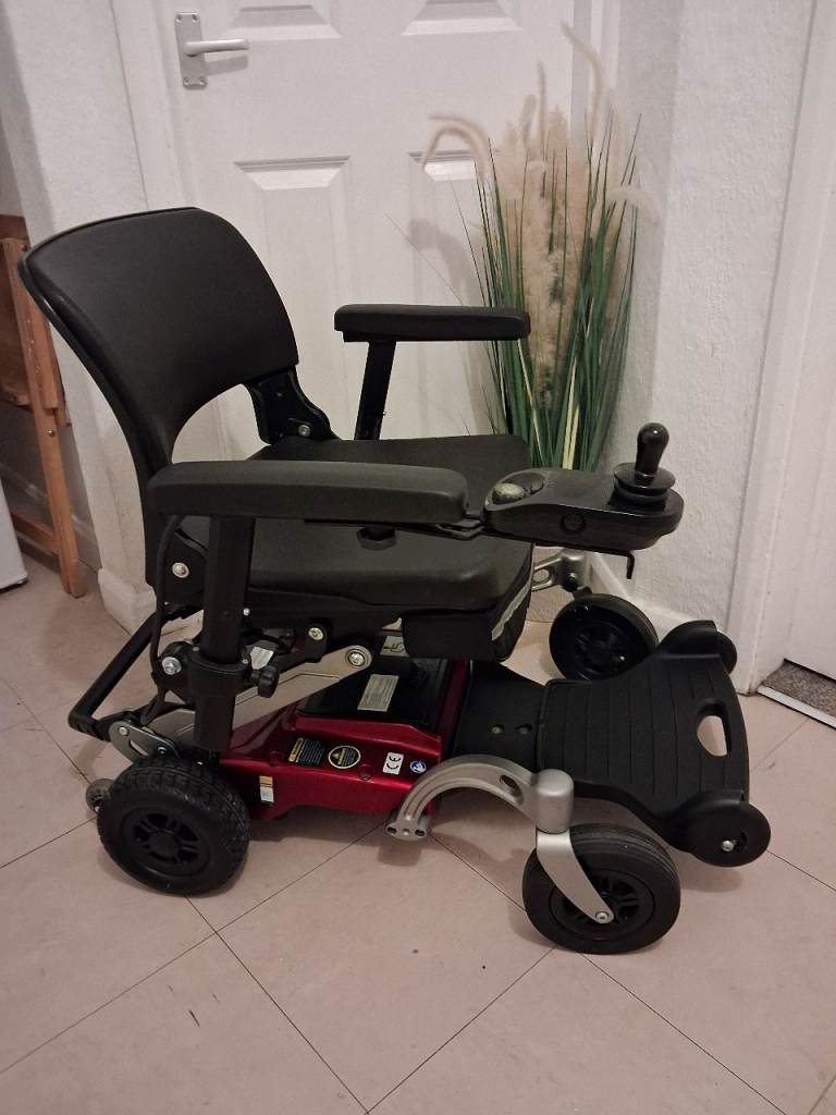 Electric scooter hardly used