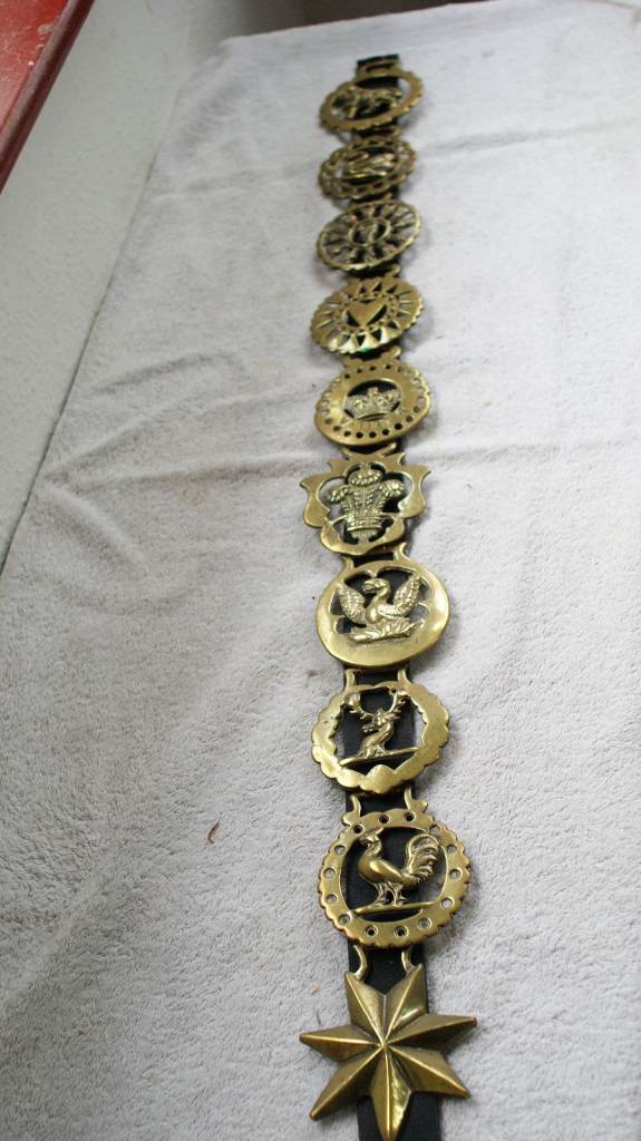 10X VINTAGE BRASS HORSE MARTINGALES