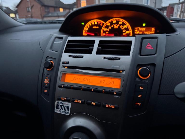 2010 Toyota Yaris 1.33 VVT-i TR 5dr [6] HATCHBACK PETROL Manual