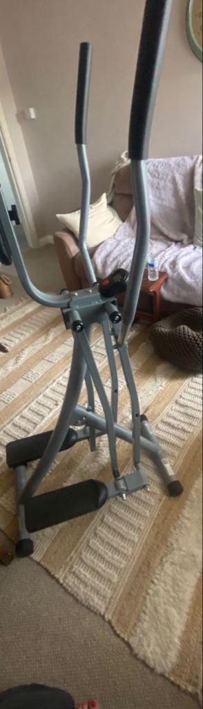Cross trainer air walker 