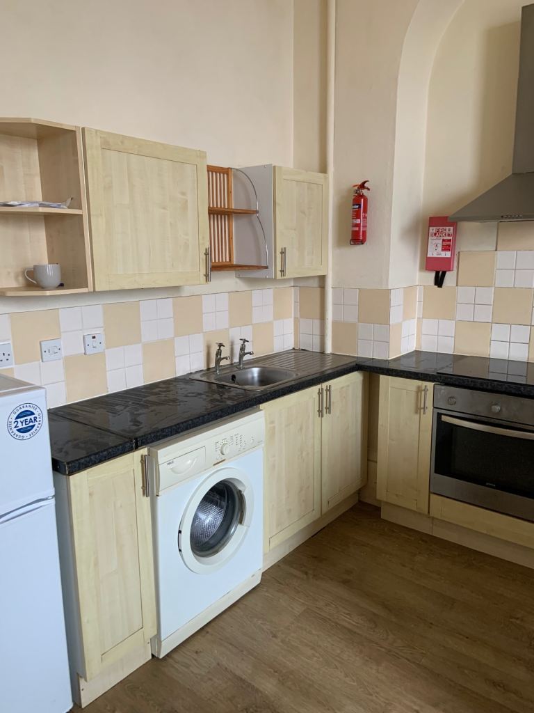 Weston-s-Mare,One bed furnished flat to let