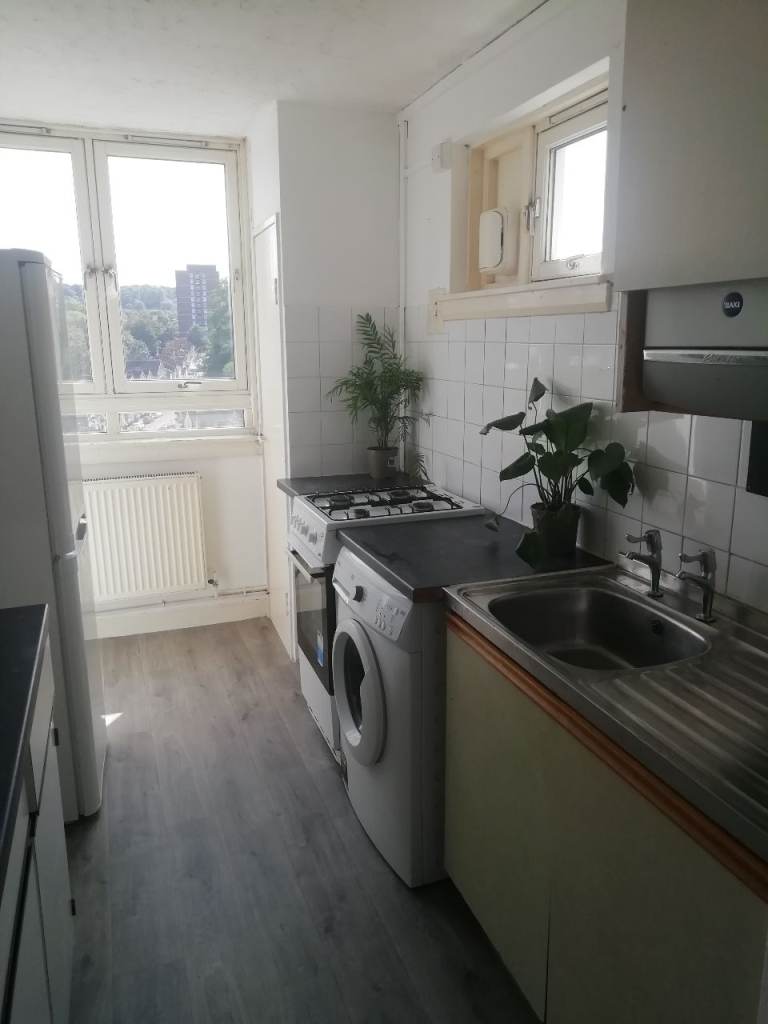 Woolwich/Plumstead, Available NOW, Large, 2 bedroom flat. 