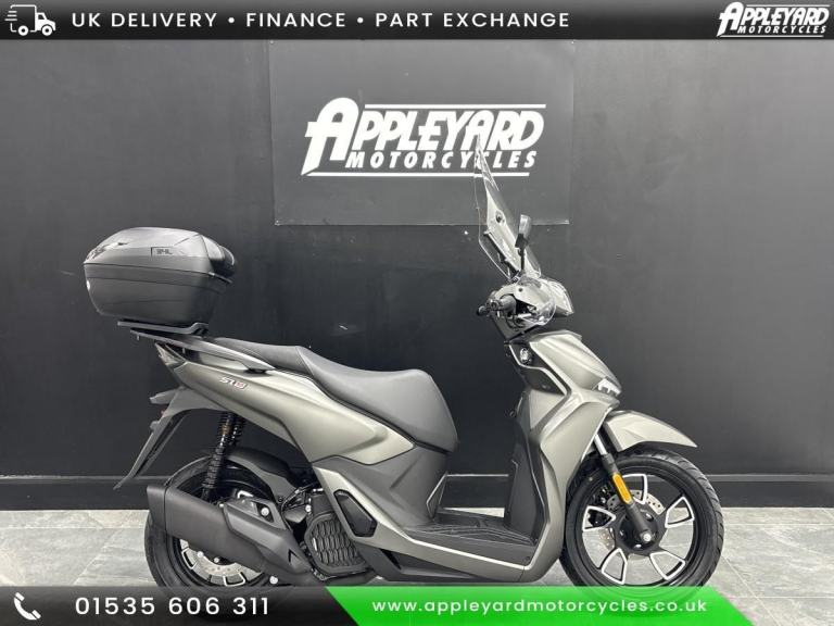 VOGE SR16 125cc scooter