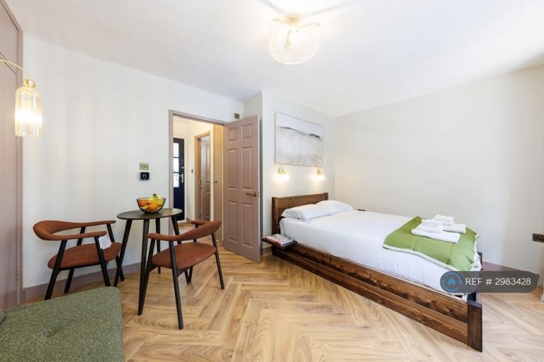 Studio flat in Bartonway, London, NW8 (#2983428)