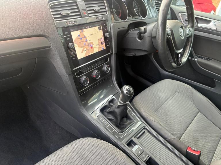 2018 Volkswagen Golf 1.6 TDI SE 5dr [Nav] ESTATE DIESEL Manual