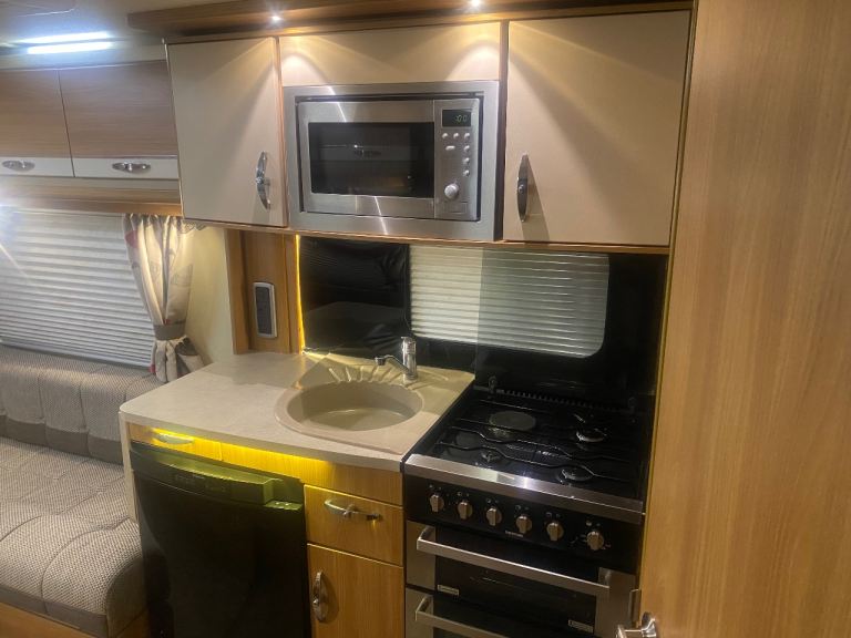 Swift Challenger 480 SE- 2014- 2 berth