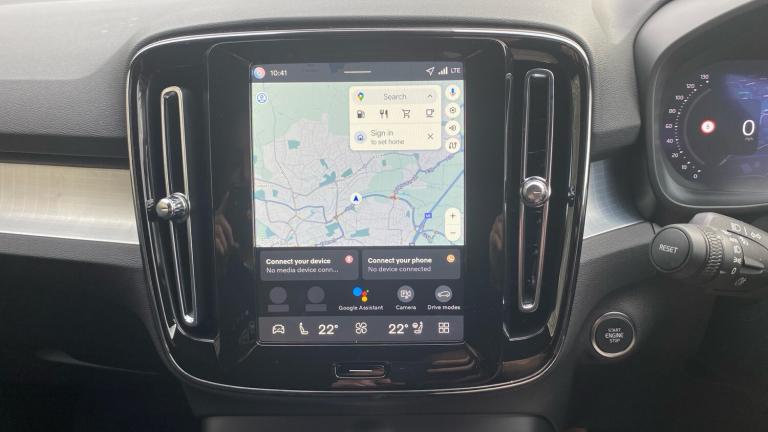 2025 Volvo XC40 2.0 B3P Plus Dark 5dr Auto Petrol Estate Estate Petrol Automatic