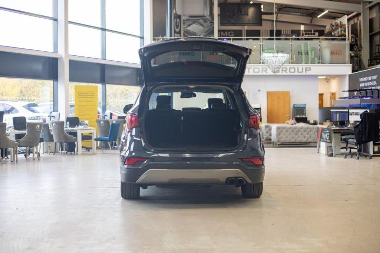 2016 Hyundai Santa Fe 2.2 CRDi Blue Drive Wiggins Edition SUV 5dr Diesel Auto 4WD Euro 6 (s/s) (7...