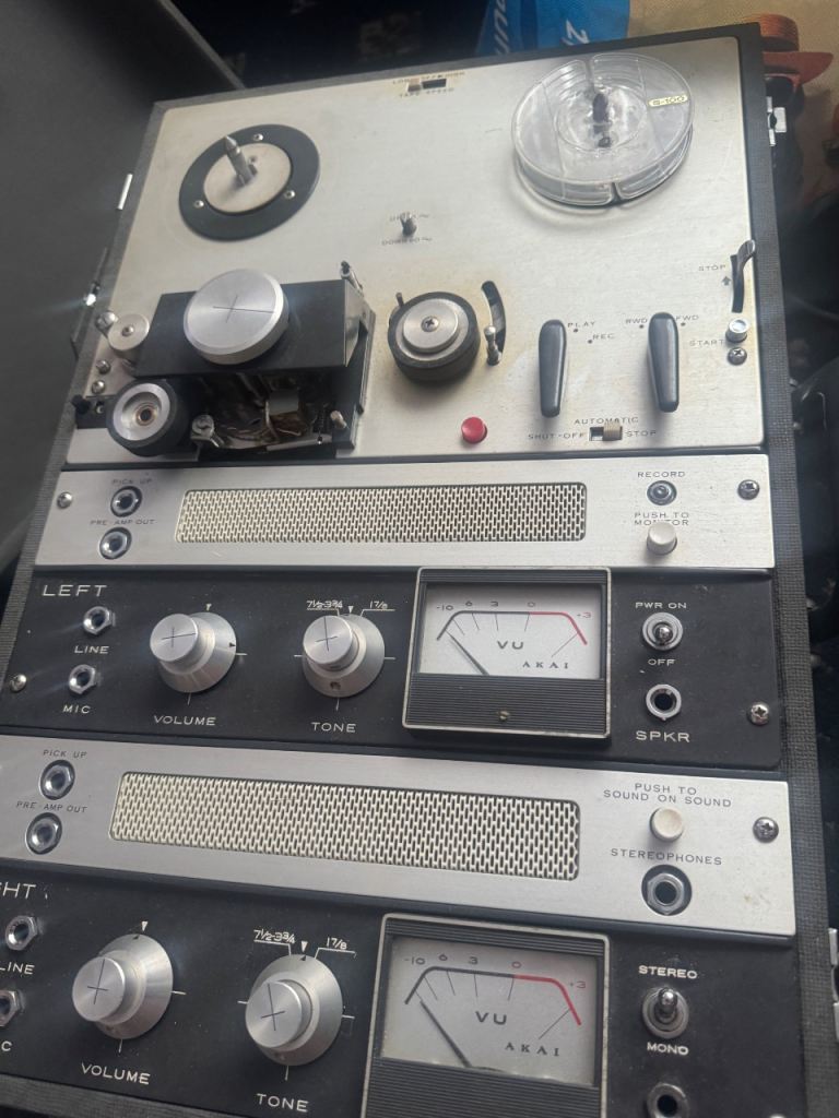Vinatge Akai reel to reel recorder 