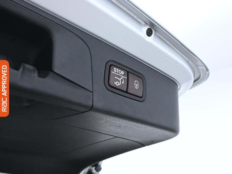 2016 Mercedes-Benz GLC 2.1 GLC250d AMG Line (Premium Plus) SUV 5dr Diesel G-Tronic 4MATIC Euro 6 ...