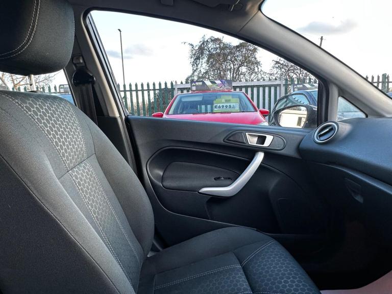 2012 Ford Fiesta 1.4 Zetec 5dr HATCHBACK PETROL Manual