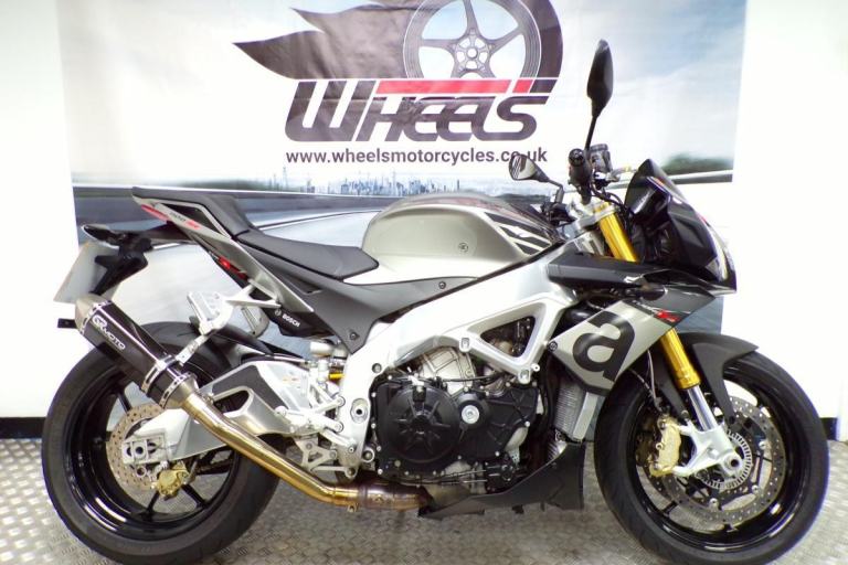 2016 APRILIA TUONO 1100 V4 WITH A GR MOTO EXHAUST