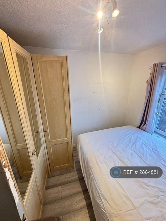 3 bedroom house in Hazeldene Road, Manchester, M40 (3 bed) (#2884881)