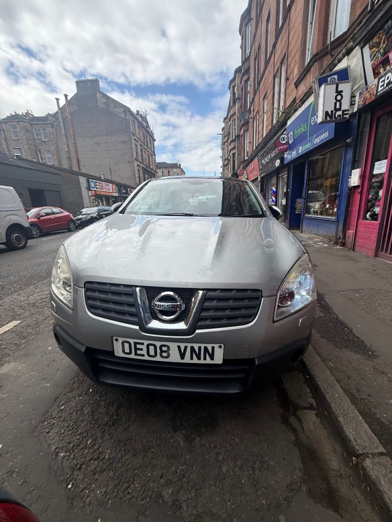 Nissan Qashqai 2008 – Silver, Good Condition