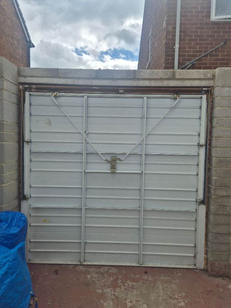 Henderson Garage door £75