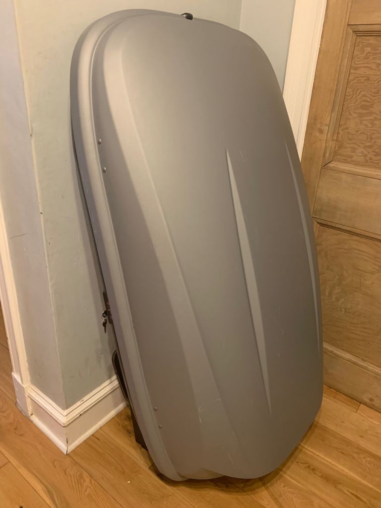 Halford’s roof box 