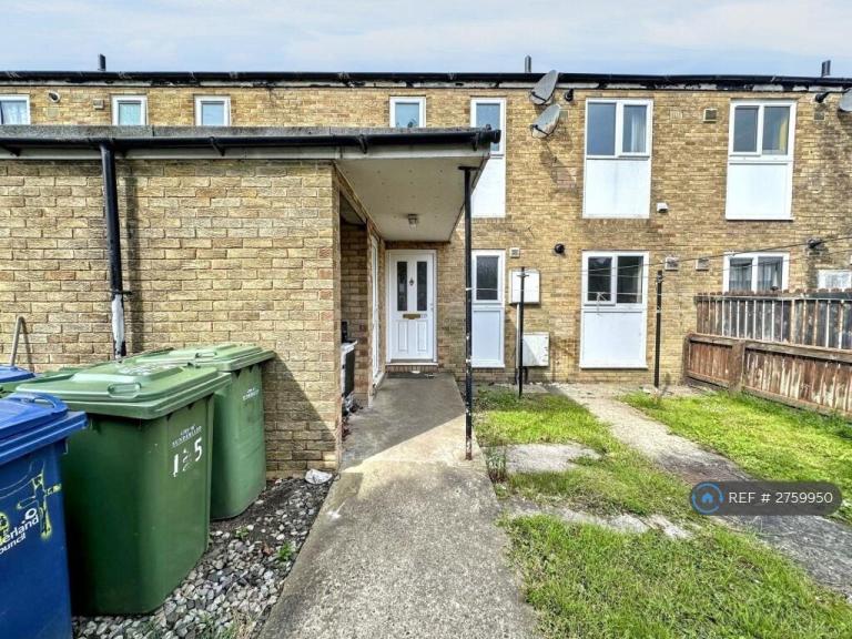 1 bedroom flat in Trafalgar Road, Washington, NE37 (1 bed) (#2759950)