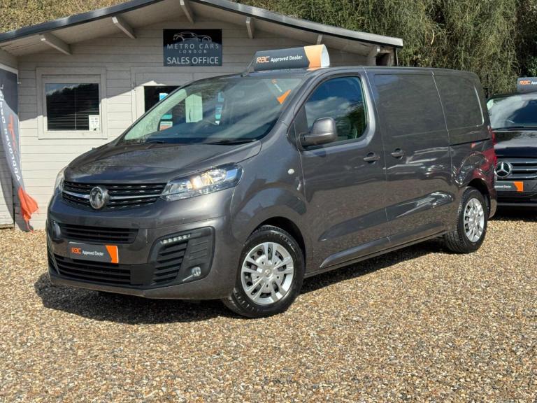 2020 Vauxhall Vivaro 2700 1.5d 100PS Sportive H1 Van PANEL VAN DIESEL Manual