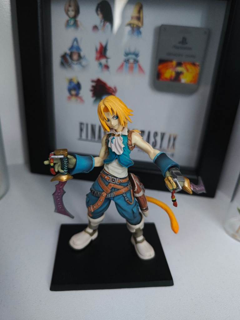 Final fantasy figure