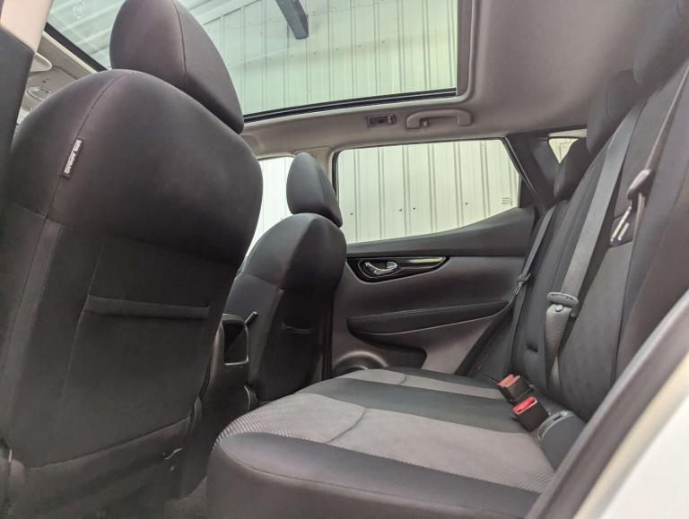 2015 Nissan Qashqai 1.5 Qashqai N-Tec+ dCi 5dr SUV Diesel Manual