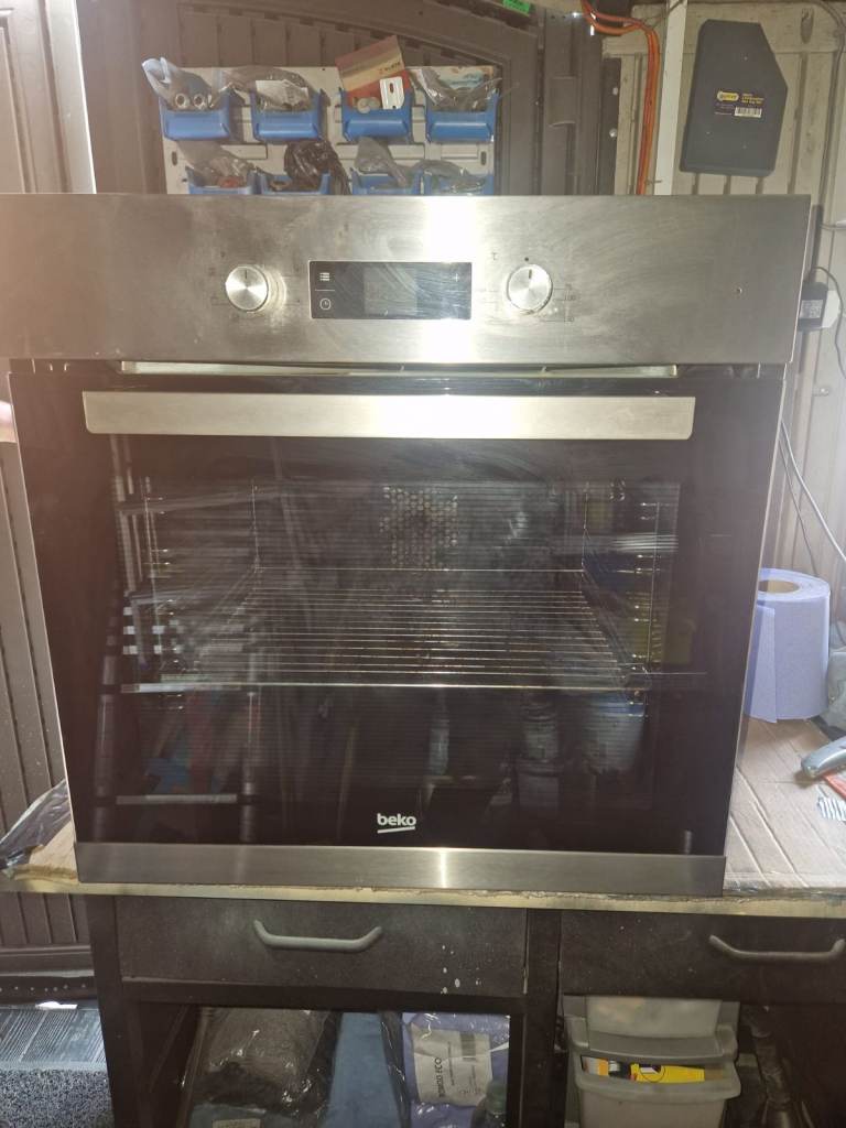 BEKO OVEN