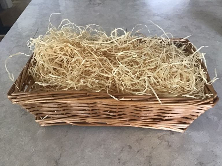 Hamper basket wicker