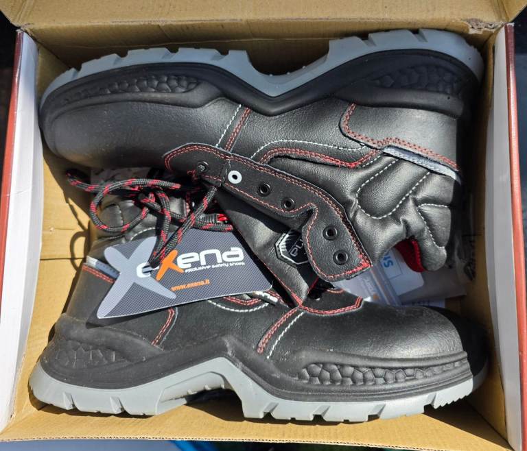 Safety Boots, size 8