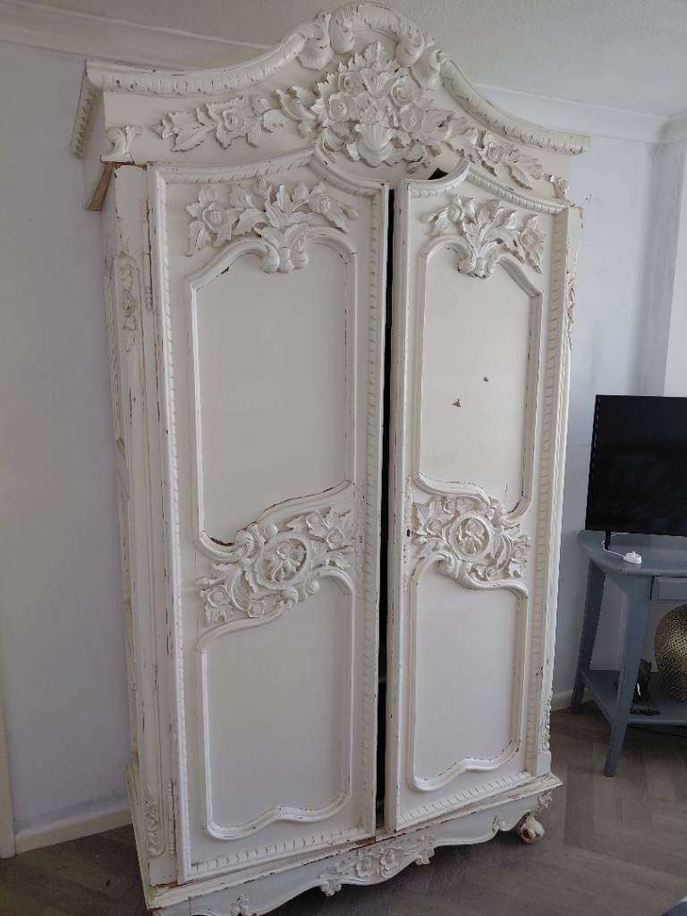 Beautiful French Shabby Chic Wardrobe 