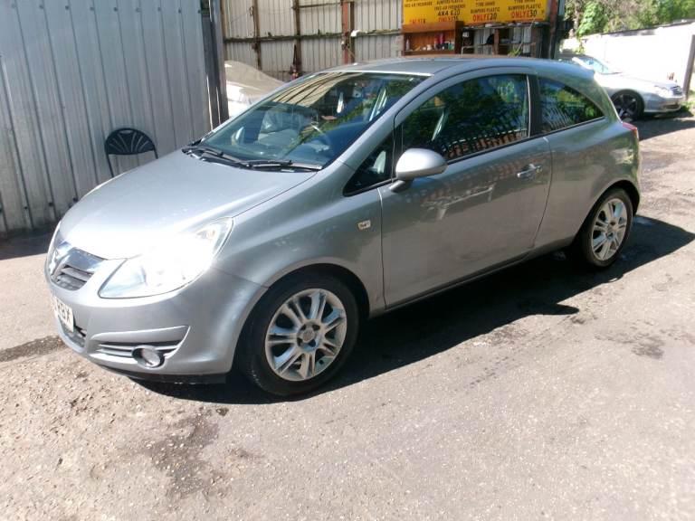 Vauxhall Corsa 1.4i 16v SE 3dr 2010(60), petrol, manual, cheap to run